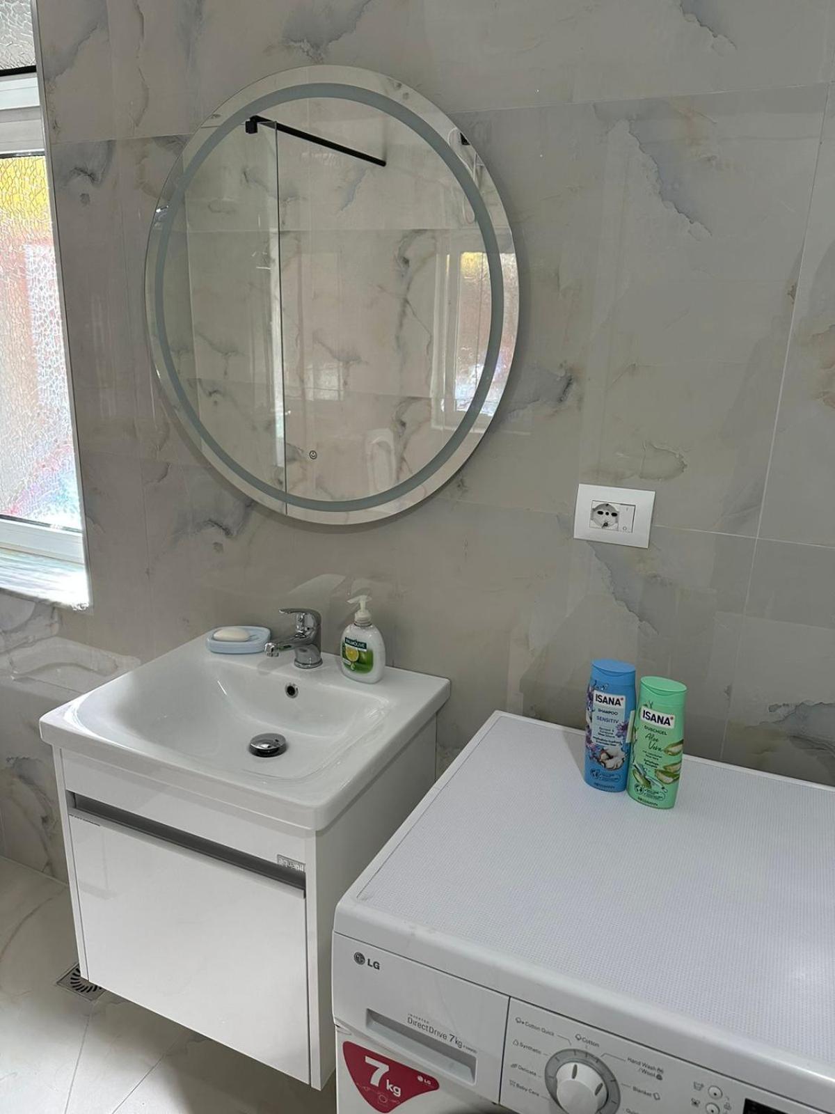 Just Renovated In The Center Apartamento *